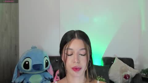 Snapshot of zoee_jackson chatting on 09-09-25, 01:49 zoee jackson online show from 09-09-25, 01:49