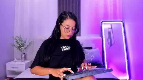 Zoe 3 online show from 07-09-26, 05:39