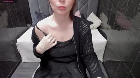 Zoe online show from 02-08-25, 05:39