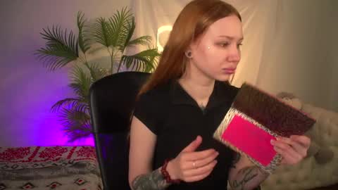 Snapshot of zoeford_ chatting on 04-28-26, 05:12 ZOE online show from 04-28-26, 05:12