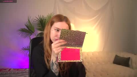 Snapshot of zoeford_ chatting on 05-23-26, 05:23 ZOE online show from 05-23-26, 05:23