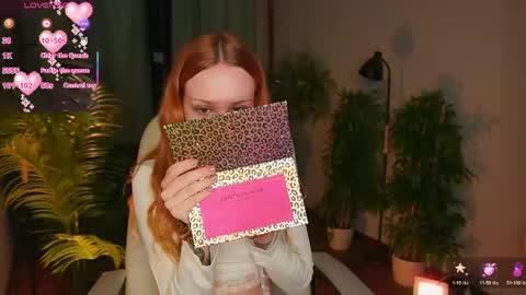 Snapshot of zoeford_ chatting on 05-25-26, 05:13 ZOE online show from 05-25-26, 05:13