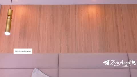 Snapshot of zoehangel chatting on 06-02-26, 11:01 Zoe online show from 06-02-26, 11:01