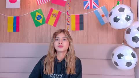 Zoe online show from 06-26-26, 12:31