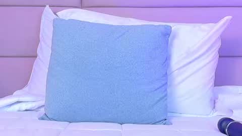 Zoe online show from 07-22-26, 11:18