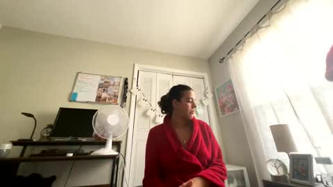 LovelyLatin25 online show from 10-19-25, 01:34