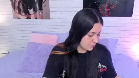 ZOE  online show from 11-29-25, 06:27