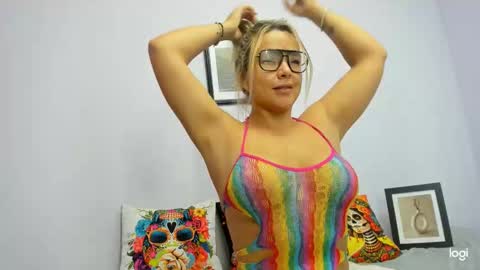 Snapshot of zoesamara chatting on 09-23-25, 02:03 Isabella online show from 09-23-25, 02:03