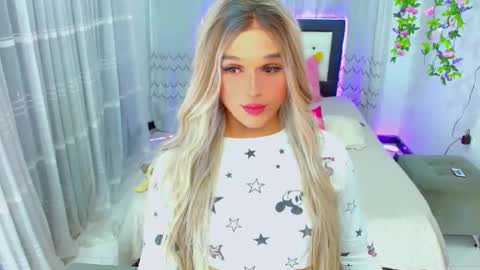 zoeschmmit online show from 05-19-26, 10:27