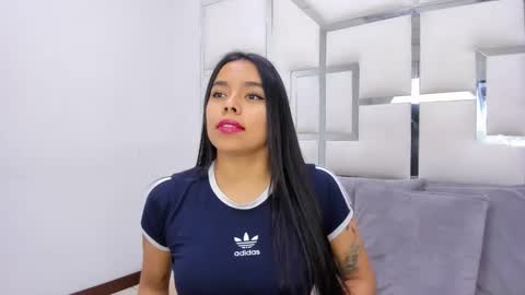 ZoeSwam online show from 02-21-25, 10:39