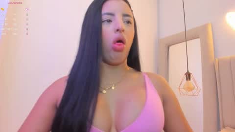 zoeth_ruiz online show from 10-20-25, 04:18