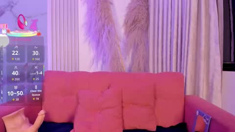 Zoe online show from 12-14-25, 05:02