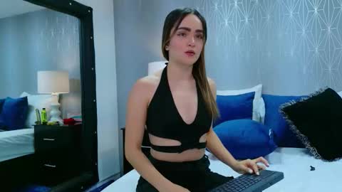 ZoeWilliis online show from 01-31-26, 07:11