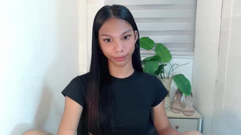 Snapshot of zoeygorgeous19 chatting on 02-21-25, 03:34 zoey online show from 02-21-25, 03:34