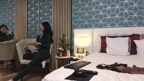 Zoey online show from 02-24-25, 07:30