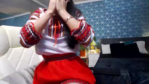 Zoey online show from 12-01-25, 05:18