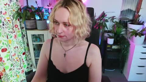 Zoey Ryan online show from 03-27-26, 05:56