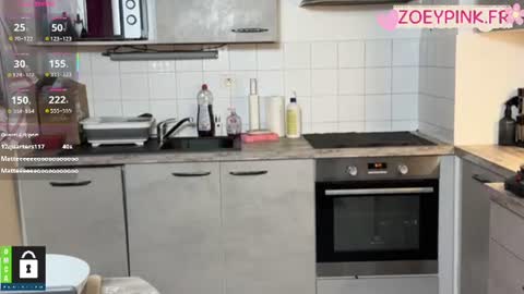 Zoey online show from 06-11-26, 07:17