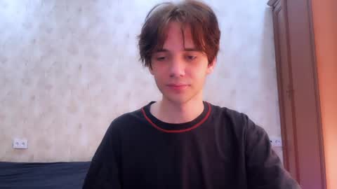 Snapshot of zombde32 chatting on 05-09-26, 12:32 Zombdeeeee online show from 05-09-26, 12:32
