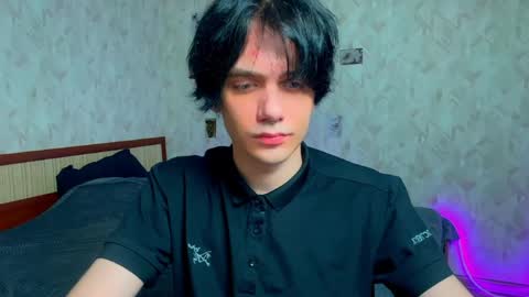 Snapshot of zombde32 chatting on 06-07-26, 10:46 Zombdeeeee online show from 06-07-26, 10:46