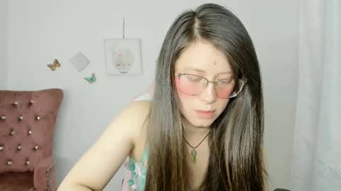 Alicie online show from 03-30-26, 05:08