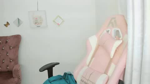 Alicie online show from 06-08-26, 04:57