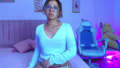 Zoe online show from 03-09-26, 12:31