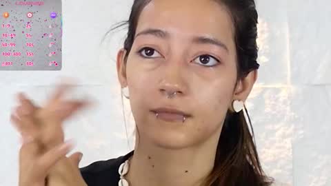 Violeta online show from 11-26-25, 01:23