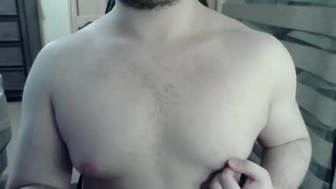 Snapshot of zorrito_himbo chatting on 05-26-26, 07:15 Himbo fox online show from 05-26-26, 07:15
