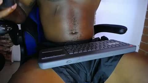 Snapshot of zousxxx chatting on 04-18-26, 08:20 zousxxx online show from 04-18-26, 08:20