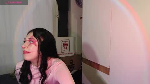 cintya kors online show from 10-24-25, 10:39