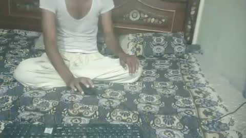 zoyakhan803 online show from 09-09-25, 11:04