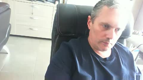 Snapshot of zultem chatting on 05-08-26, 09:25 zultem online show from 05-08-26, 09:25