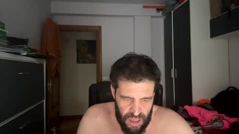 Snapshot of zurdineno chatting on 07-16-26, 04:46 zurdineno online show from 07-16-26, 04:46