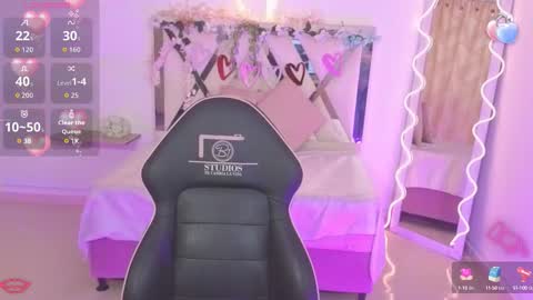 Snapshot of zury_tay chatting on 09-24-25, 11:46 ZURY online show from 09-24-25, 11:46