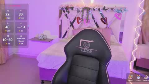 Snapshot of zury_tay chatting on 10-10-25, 11:31 ZURY online show from 10-10-25, 11:31