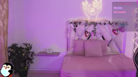 Snapshot of zury_tay chatting on 11-24-25, 11:32 ZURY online show from 11-24-25, 11:32