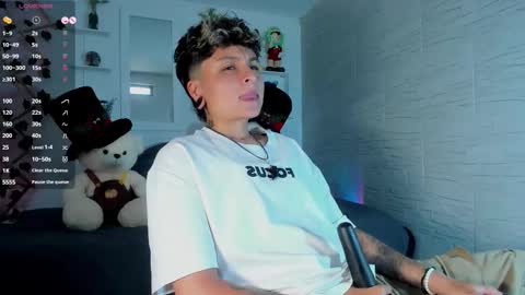 Snapshot of zuryramirez_ chatting on 09-10-25, 08:09 Zury Ramirez online show from 09-10-25, 08:09