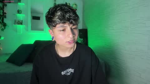 Snapshot of zuryramirez_ chatting on 10-11-25, 09:46 Zury Ramirez online show from 10-11-25, 09:46