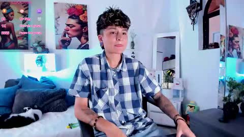 Snapshot of zuryramirez_ chatting on 12-14-25, 08:13 Zury Ramirez online show from 12-14-25, 08:13