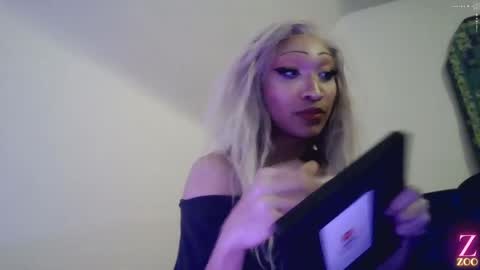 Snapshot of zya_zoo chatting on 12-16-24, 12:37 ZYA online show from 12-16-24, 12:37