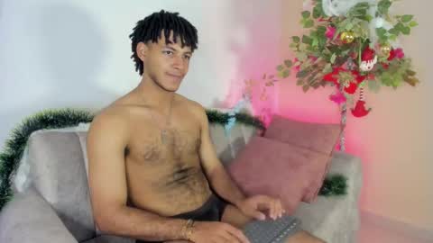 zyan_moreno online show from 11-18-25, 04:22