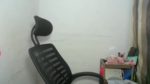 sweet lylia online show from 10-31-25, 07:26