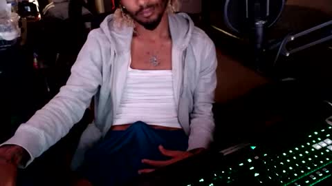 mixedtwinklol online show from 10-24-25, 06:21