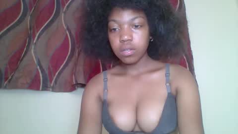 Snapshot of zyraelle_01 chatting on 04-23-26, 07:20 zyraelle_01 online show from 04-23-26, 07:20