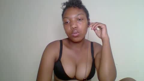 Snapshot of zyraelle_01 chatting on 05-03-26, 10:16 zyraelle_01 online show from 05-03-26, 10:16