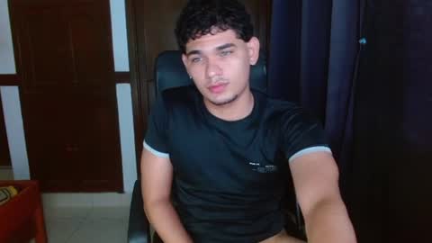 Snapshot of zyrosxk chatting on 07-11-26, 07:22 antonio felipe online show from 07-11-26, 07:22