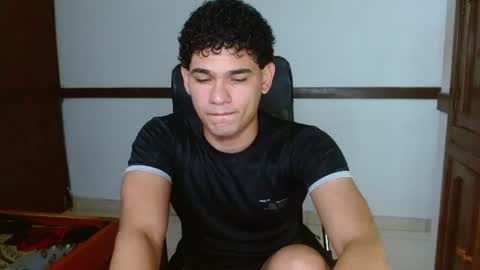 Snapshot of zyrosxk chatting on 07-31-26, 07:41 antonio felipe online show from 07-31-26, 07:41