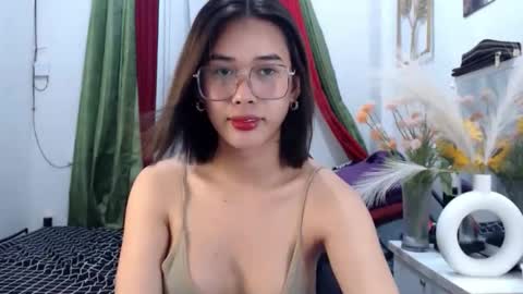 Snapshot of zyzy03 chatting on 10-26-25, 09:15 zyzy online show from 10-26-25, 09:15