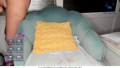 Snapshot of zzzbutterflyxxx chatting on 07-18-26, 10:52 Miss Carla online show from 07-18-26, 10:52